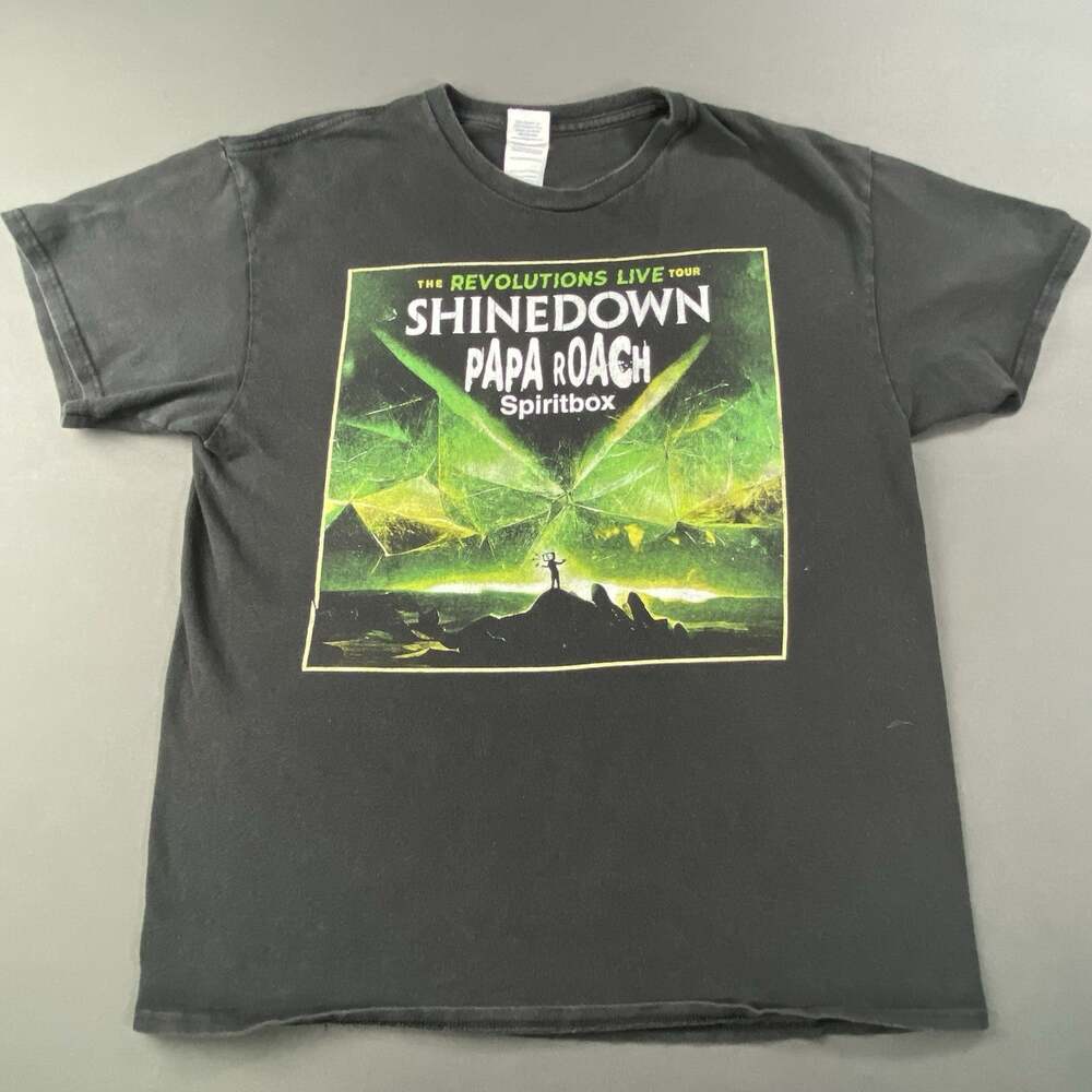 Shinedown Live Revolutions Tour Papa Roach Spirit Box T-shirt Size L Rock Band T